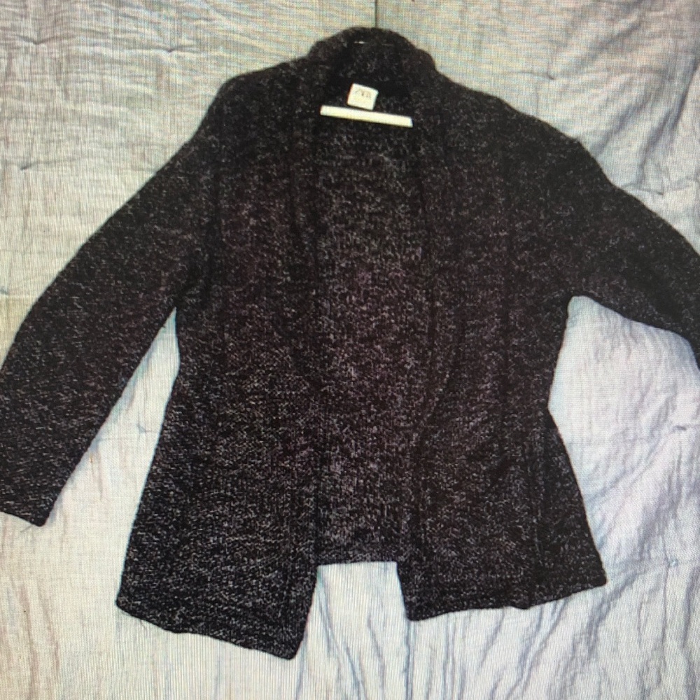 Men’s Dark Gray Cardigan Sweater